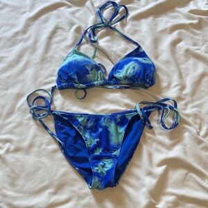 Vibrant Ocean Hues Bikini Set